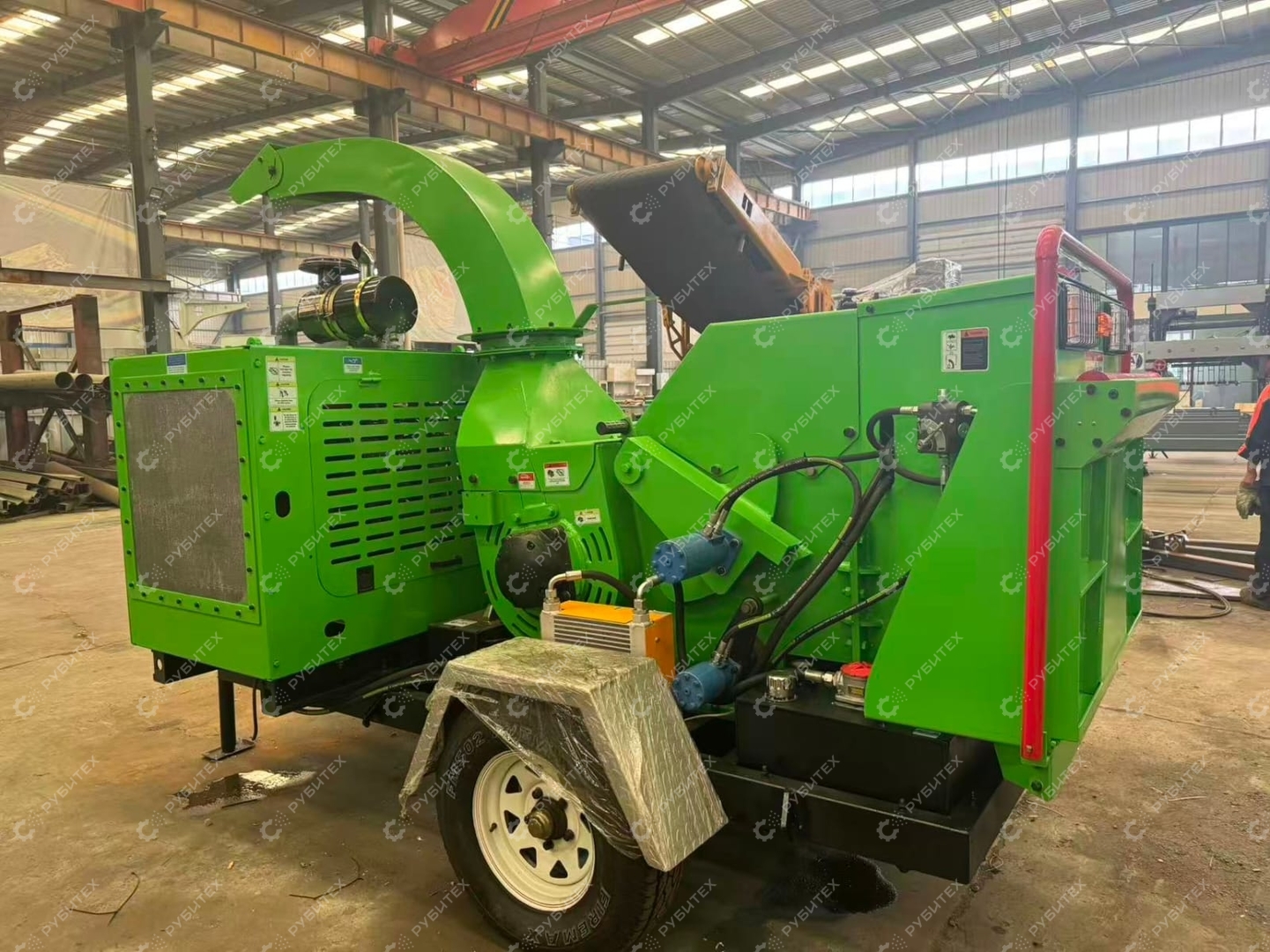 Измельчитель дерева DH-100