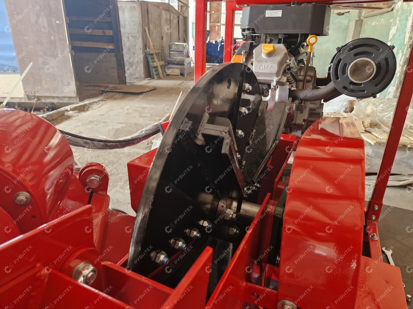 Измельчитель дерева BX-37 л.с