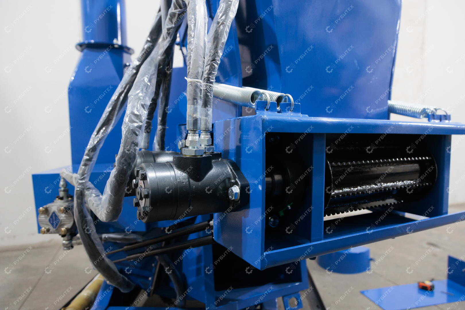 Измельчитель дерева BX-92RF