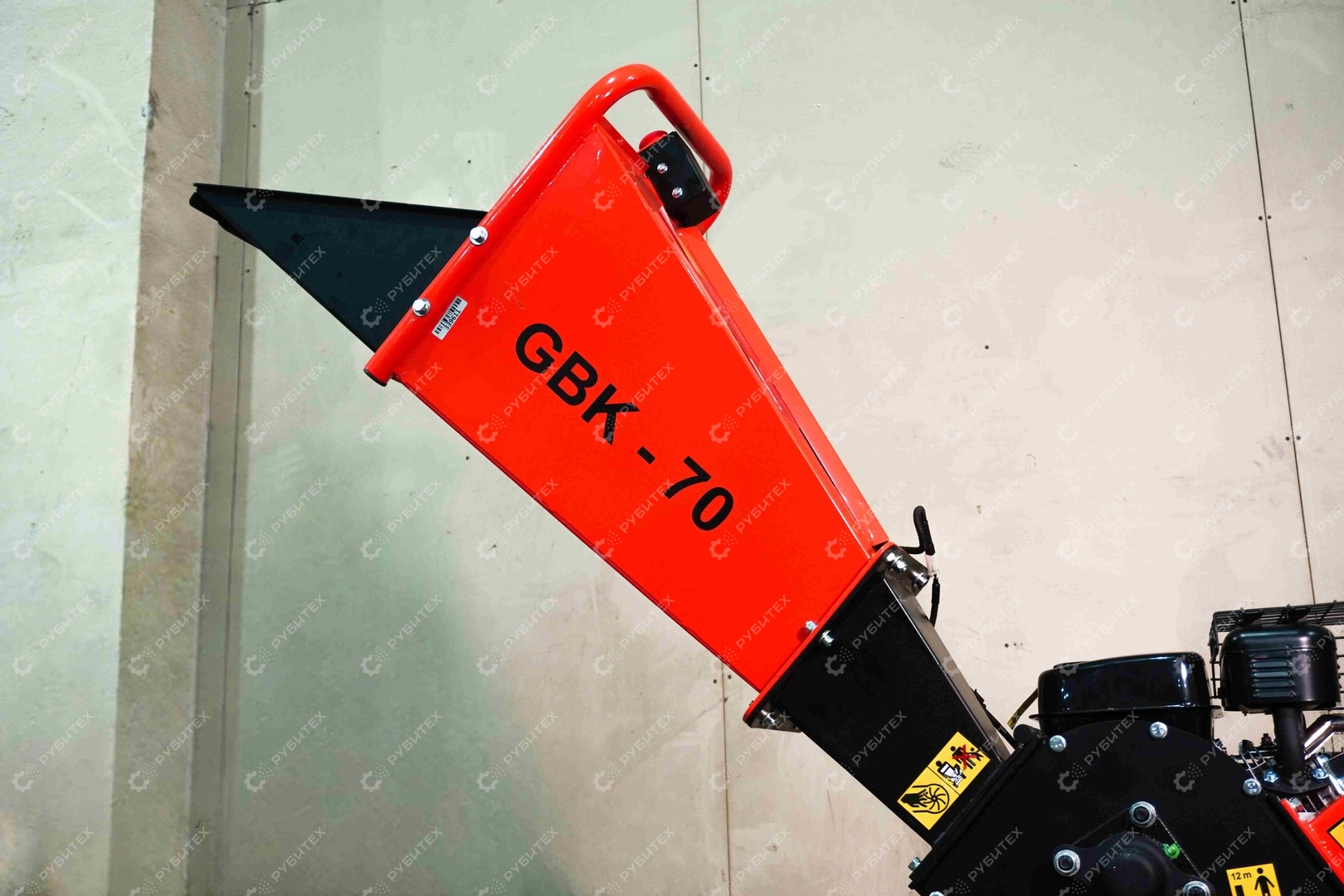 Купить садовый бензиновый измельчитель веток gbk 70 от производителя ...