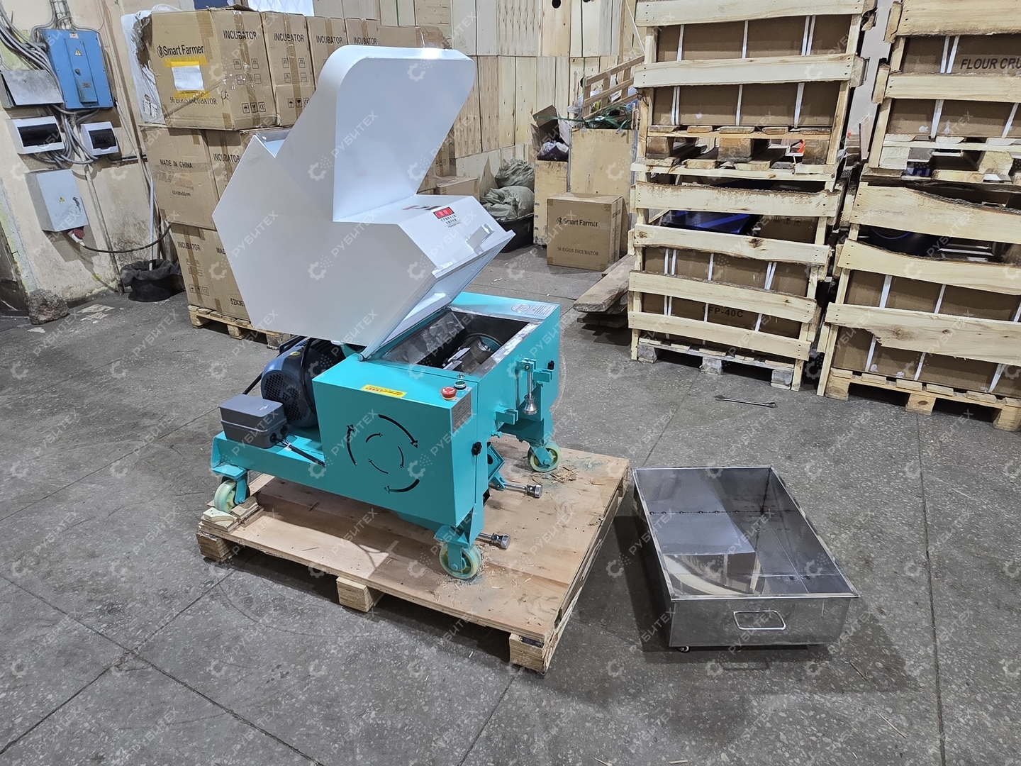 Измельчитель дробилка для пластика PQ-600