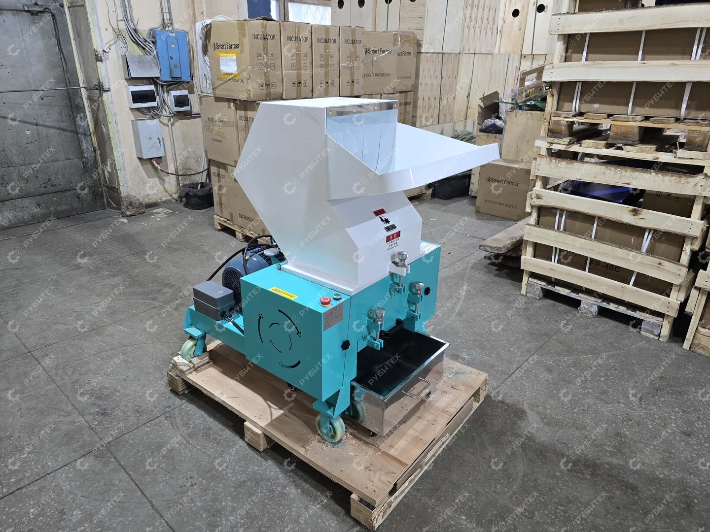 Измельчитель дробилка для пластика PQ-500