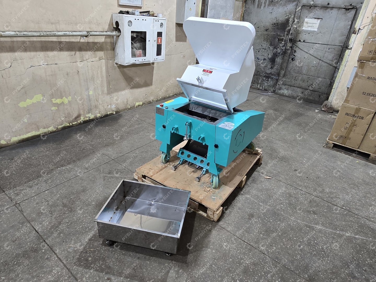 Измельчитель дробилка для пластика PQ-400