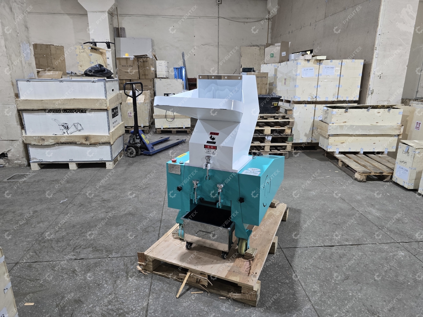 Измельчитель дробилка для пластика PQ-300