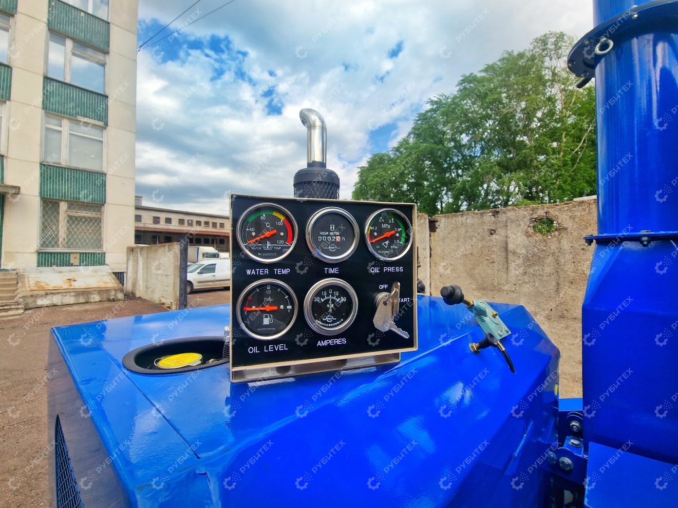 Измельчитель дерева DH-80