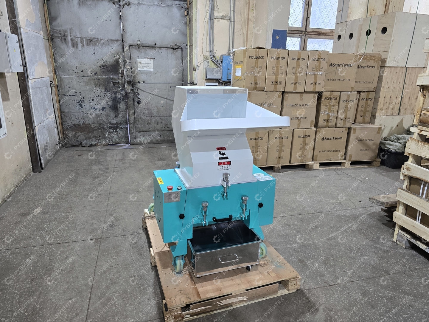 Измельчитель дробилка для пластика PQ-600