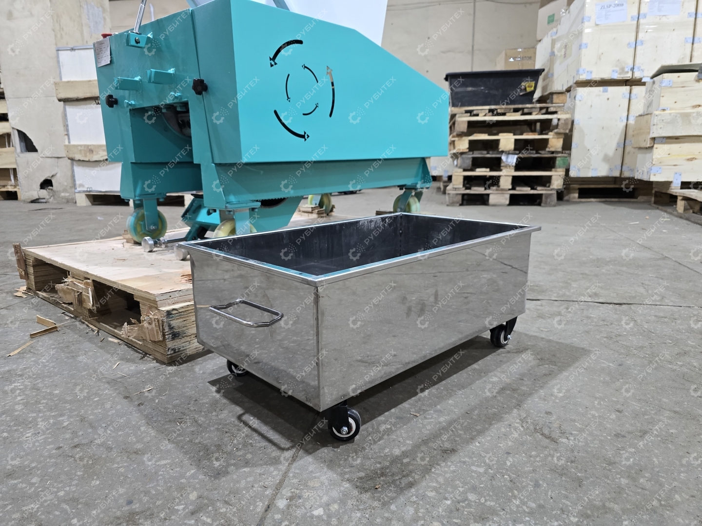 Измельчитель дробилка для пластика PQ-300