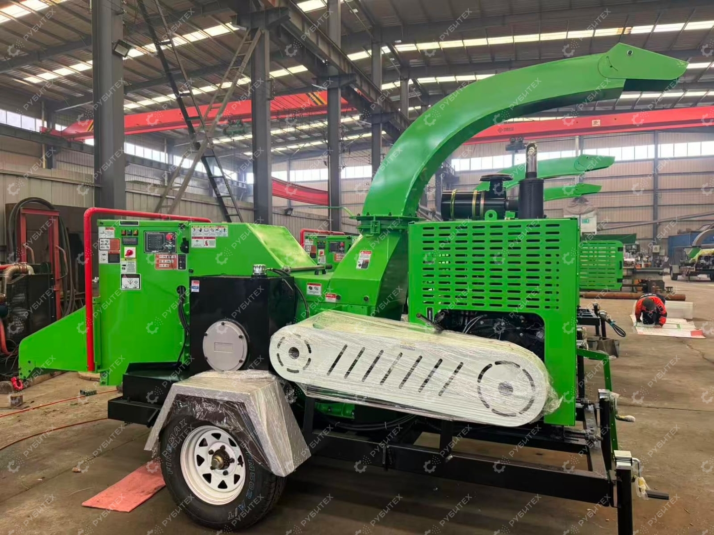 Измельчитель дерева DH-100