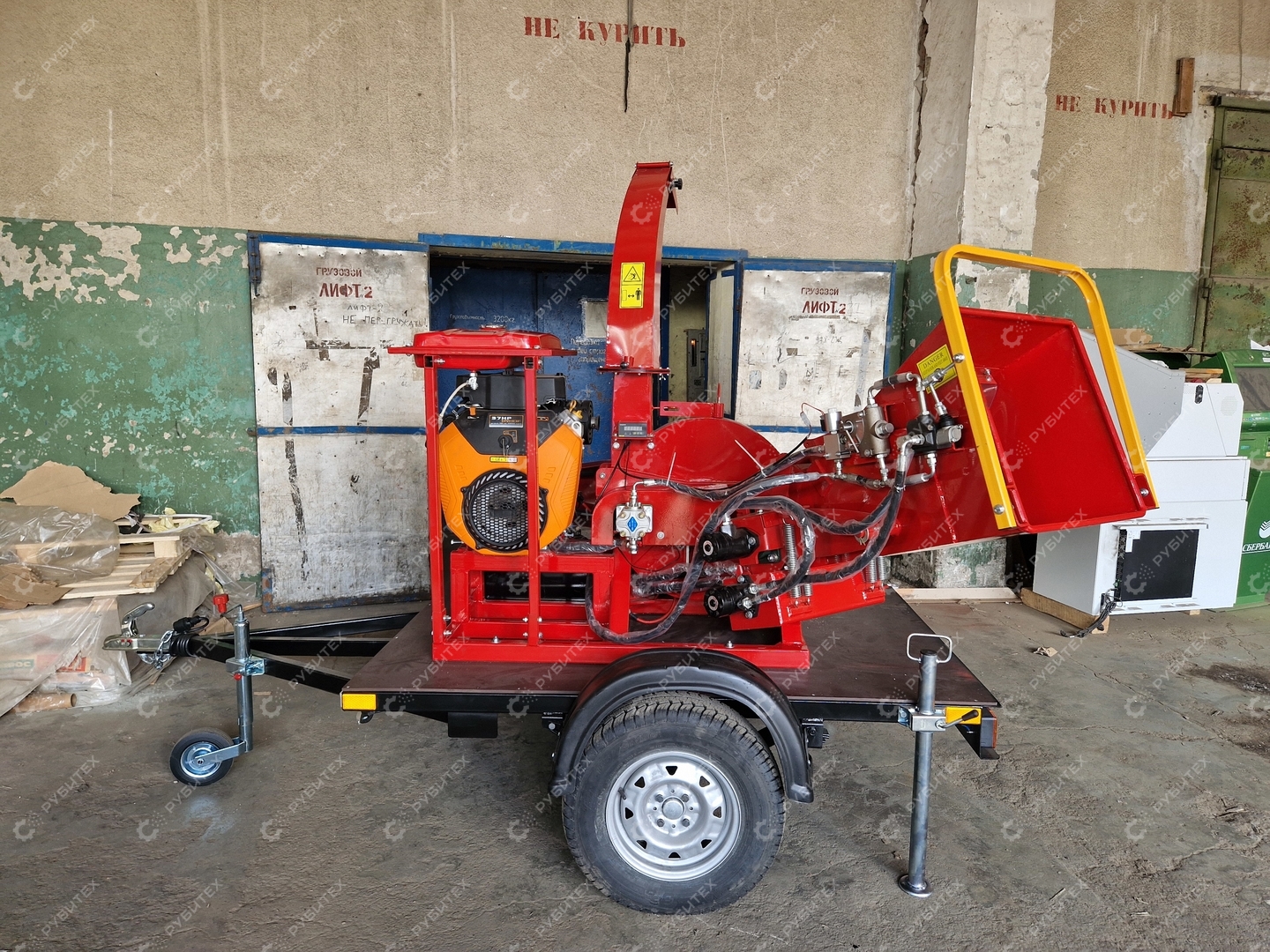Измельчитель дерева BX-37 л.с