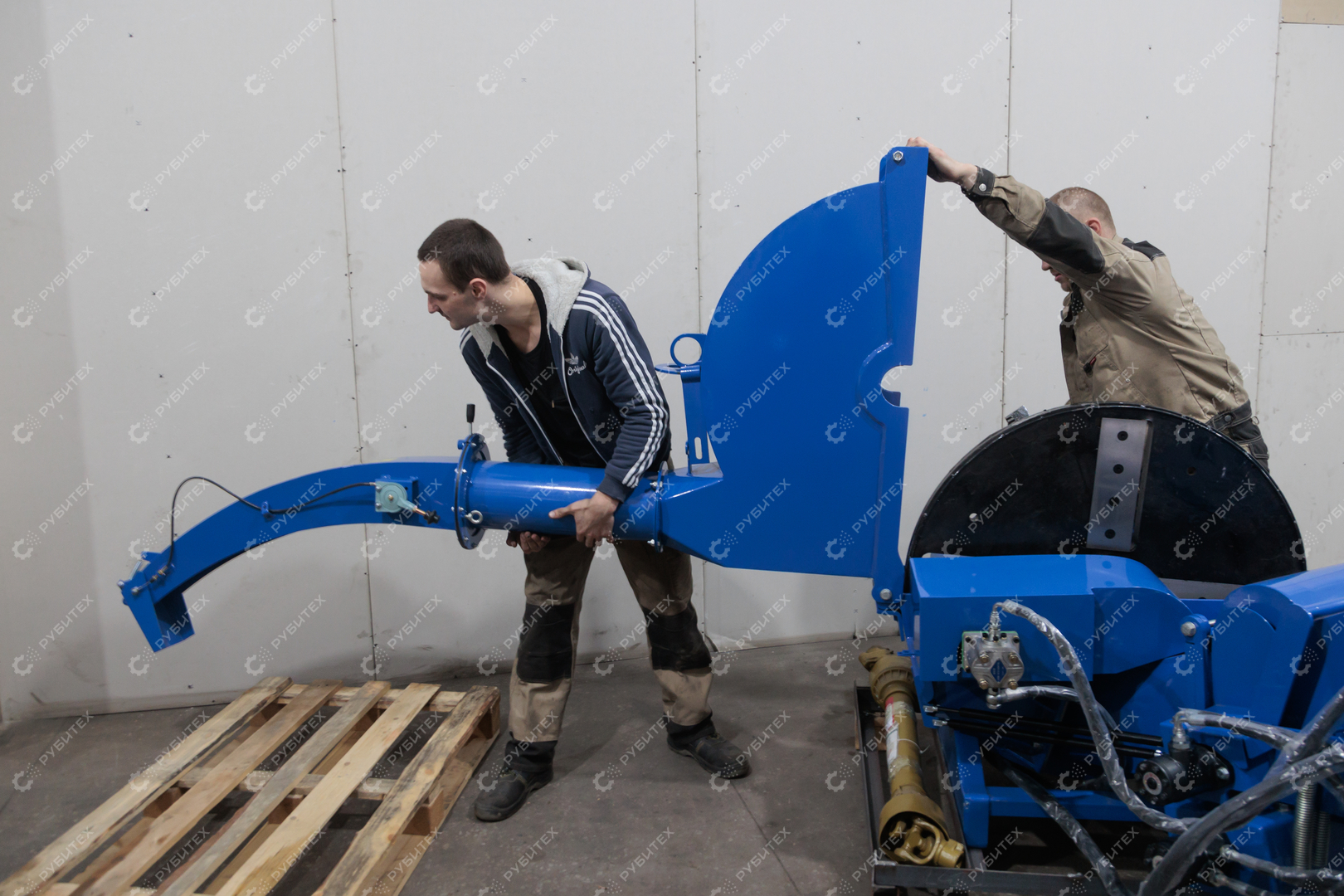 Измельчитель дерева BX-92RF