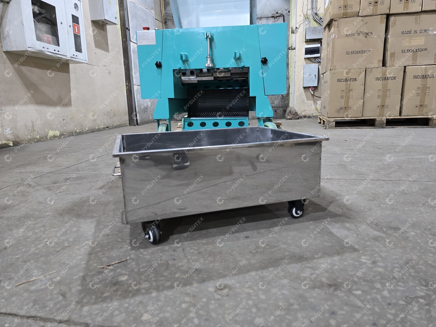 Измельчитель дробилка для пластика PQ-400